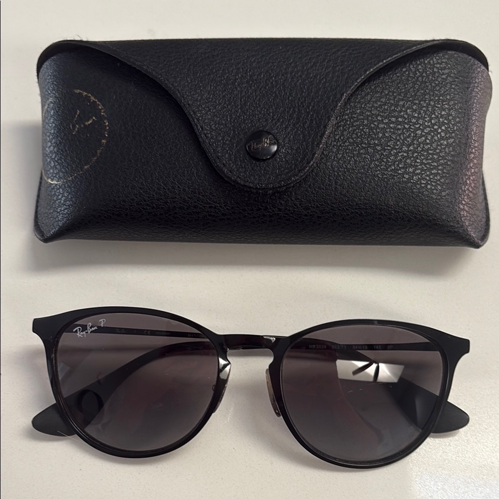 Ray-Ban Black Sunglasses
